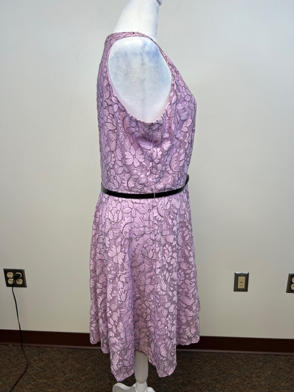 ELLE Purple Chic Lace Halter Neck Flowy Lined Dress with Black Bow Belt Size XXL - Picture 12 of 15